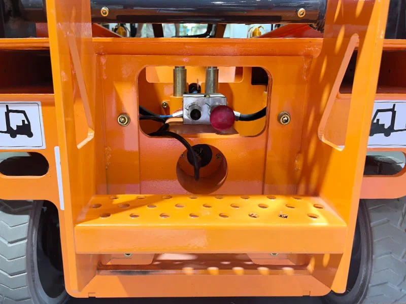 can-you-pick-up-a-scissor-lift-with-a-forklift
