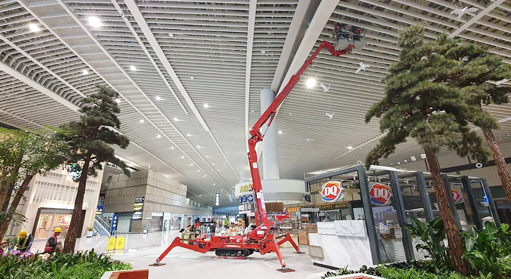 electric-interior-boom-lift