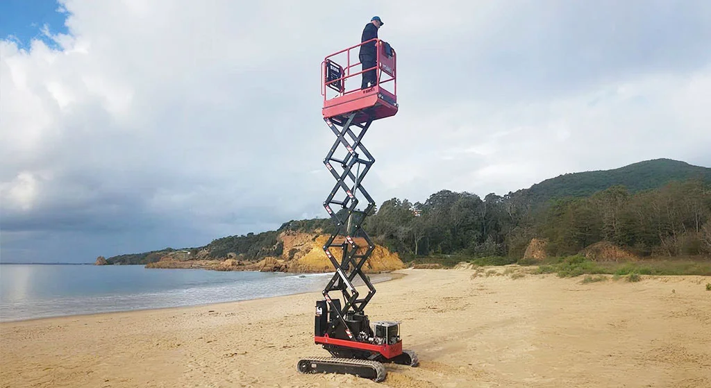 self-leveling-scissor-lifts